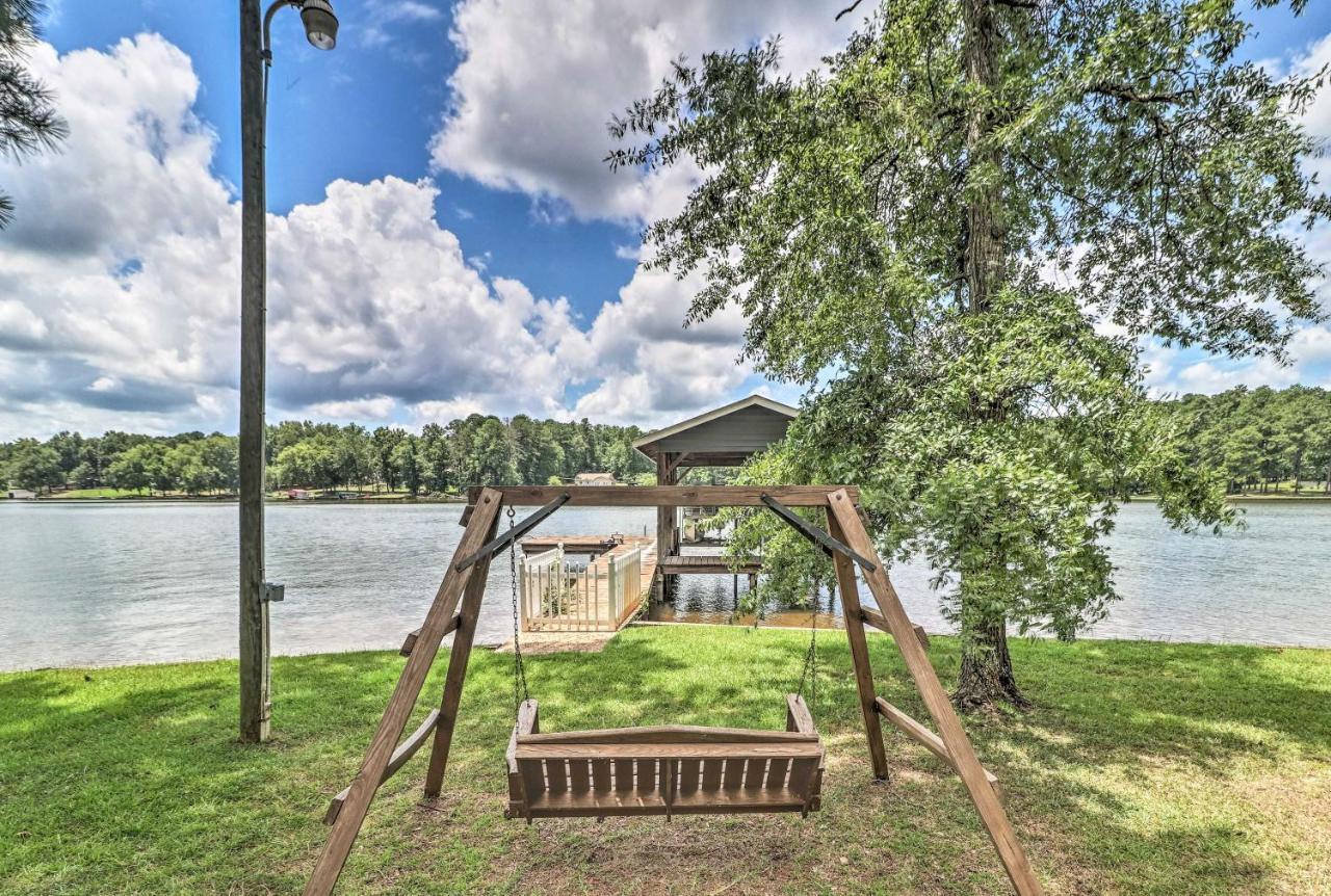 Waterfront Lake Sinclair Home With Boat Dock! Мілледжвілл Екстер'єр фото